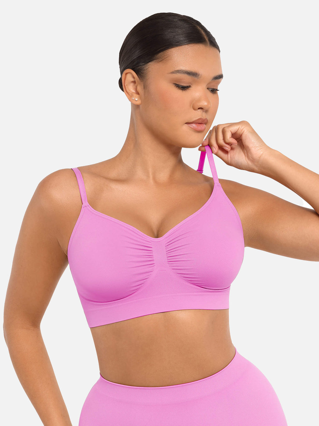 Comprá 3 y llevate 5 | Sutiã femenino sin aro cómodo e invisible